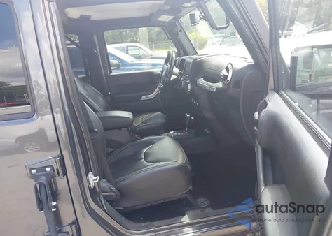 2017 Jeep Wrangler Unlimited Rubicon 4X4 из США, поврежденный, VIN 1C4BJWFG3HL733652